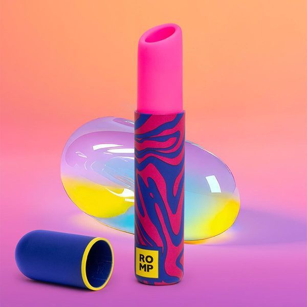Vacuum clitoral stimulator Romp Lipstick