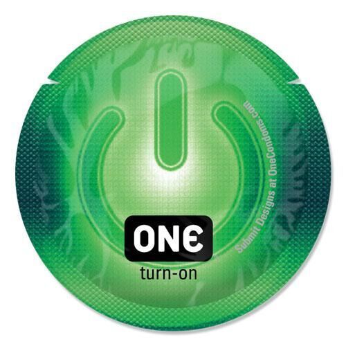 Zestaw prezerwatyw ONE Glowing Pleasures, 100 szt., świecących w ciemności, ze środkiem nawilżającym, opakowanie tubowe