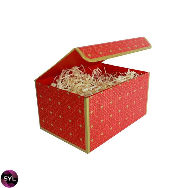 Подарочная коробка красная с золотым геометрическим рисунком, S — 20,2×14×10,5 см