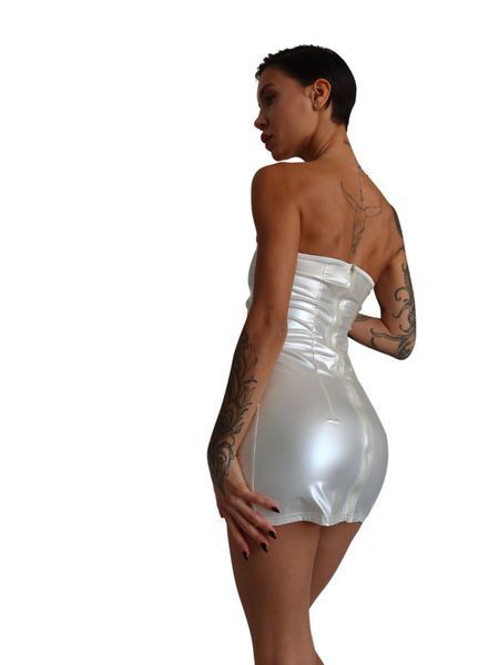 Sukienka mini D&A, nylon-lycra, odkryte ramiona, zamek błyskawiczny na całej długości, rozmiar XS