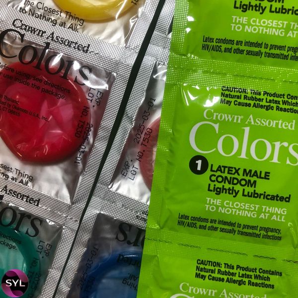 Тонкие цветные презервативы Crown Colors UCIU000119 фото